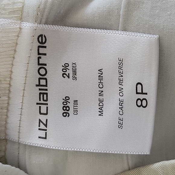 LIZ CLAIBORNE size 8 petite light tan khaki cropped pants - Picture 5 of 6